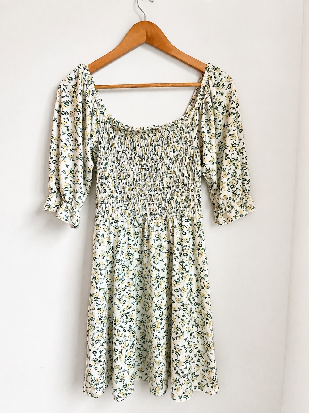 WAYF Floral Smocked Puff Sleeve Mini Dress Size Small